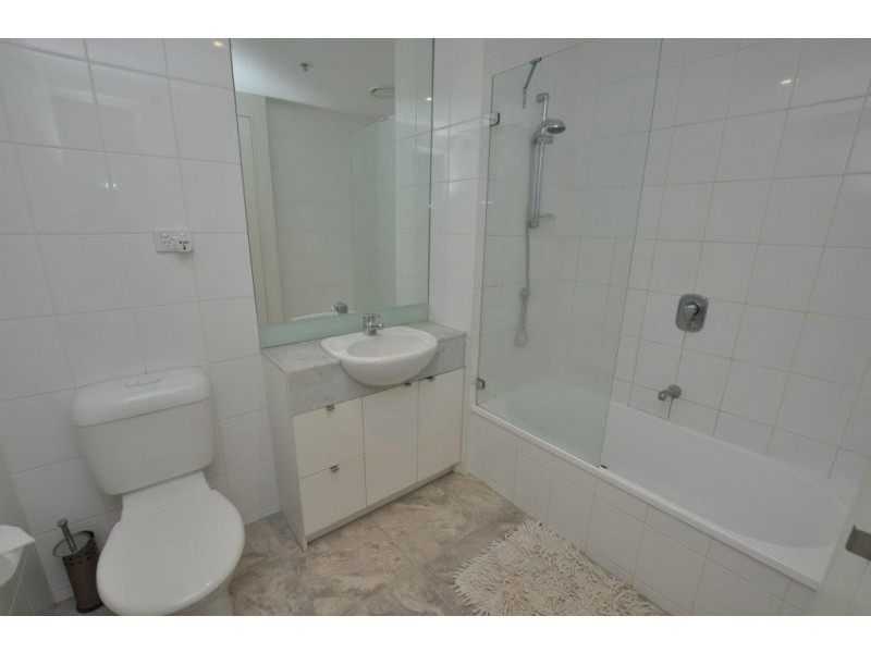 REF 21445/183 City Road, Southbank VIC 3006