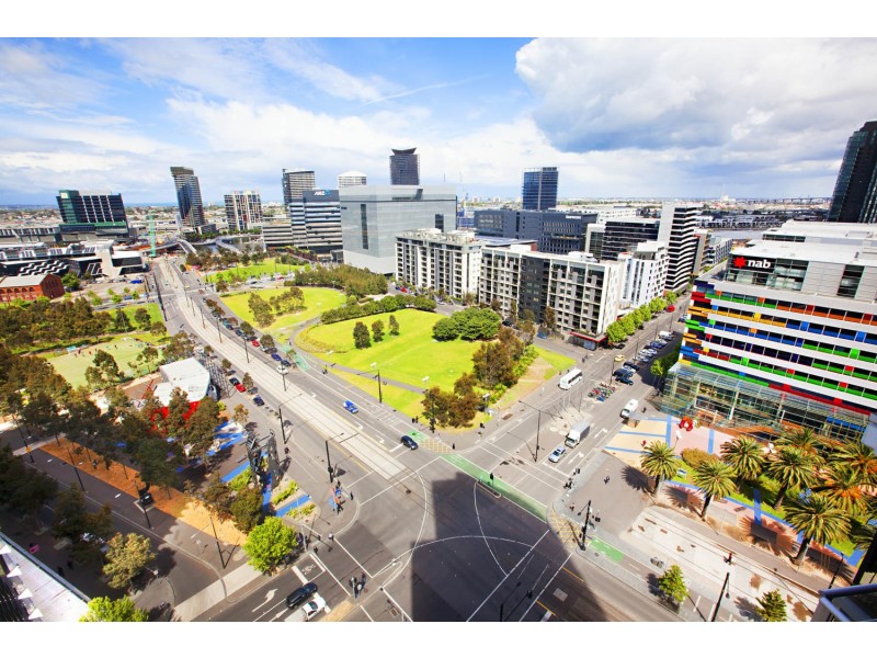 1507/100 Harbour Esplande, Docklands VIC 3008