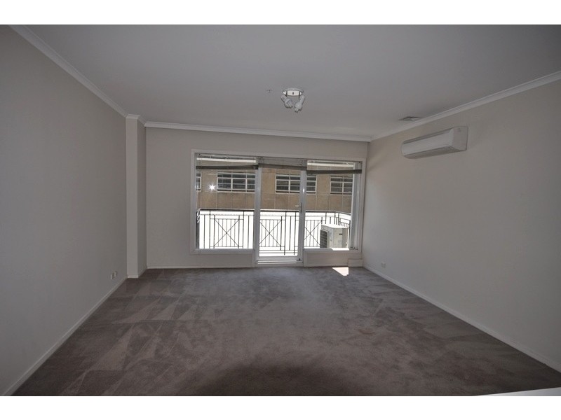 REF 21158/161 Sturt Street, Southbank VIC 3006