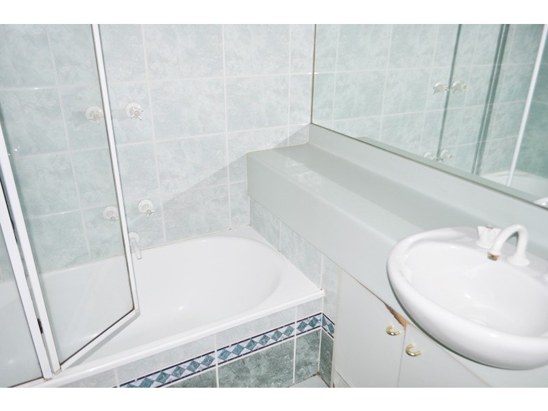 REF 21447/33 La Trobe Street, Melbourne VIC 3000