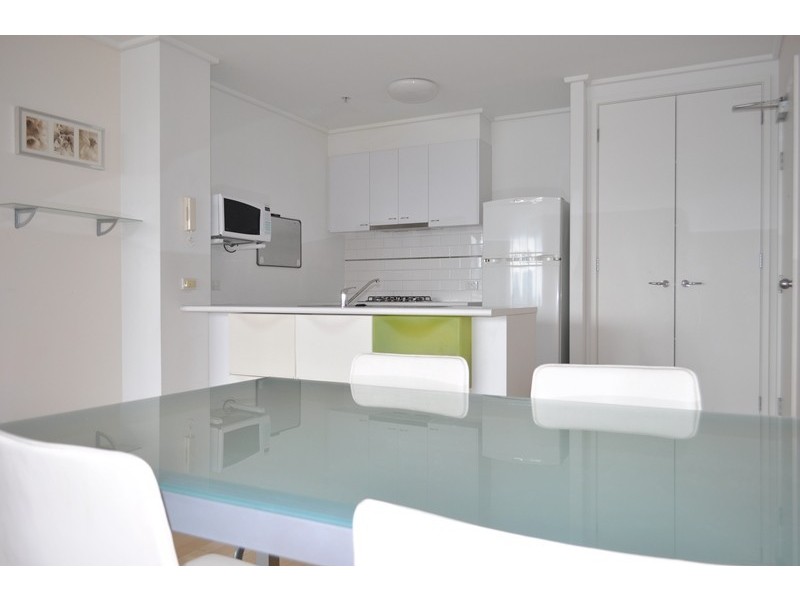 REF 21464/99 Whiteman Street, Southbank VIC 3006