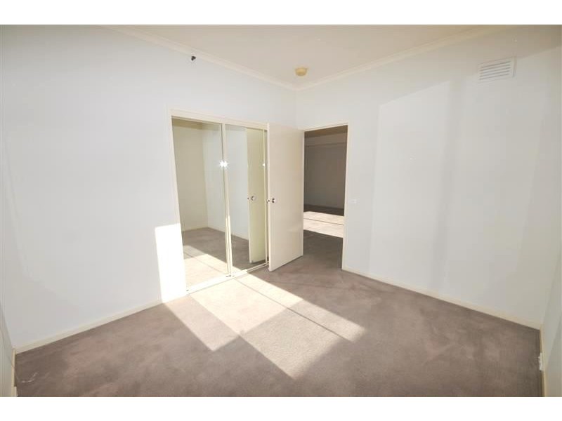 REF 21465/33 Jeffcott Street, West Melbourne VIC 3003