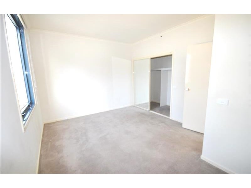 REF 21465/33 Jeffcott Street, West Melbourne VIC 3003