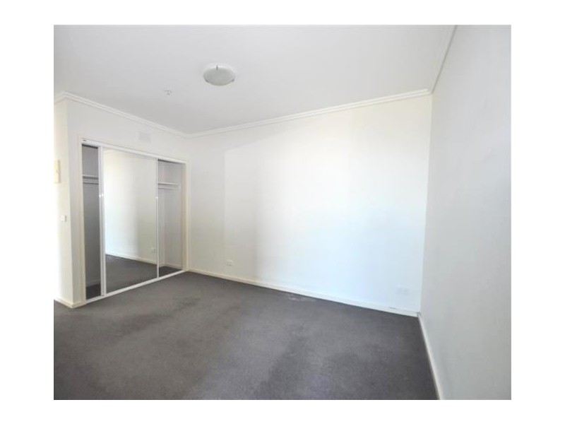 REF 21466/88 Kavanagh Street, Southbank VIC 3006