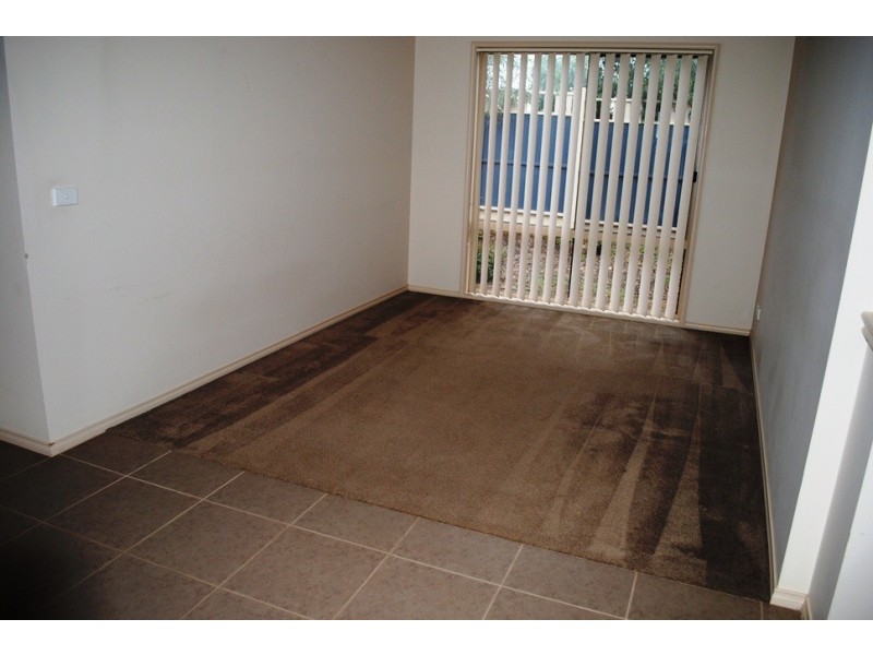 3 Muros Close, Point Cook VIC 3030