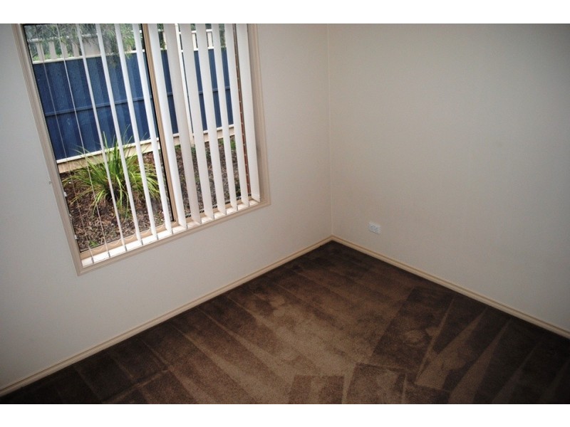 3 Muros Close, Point Cook VIC 3030
