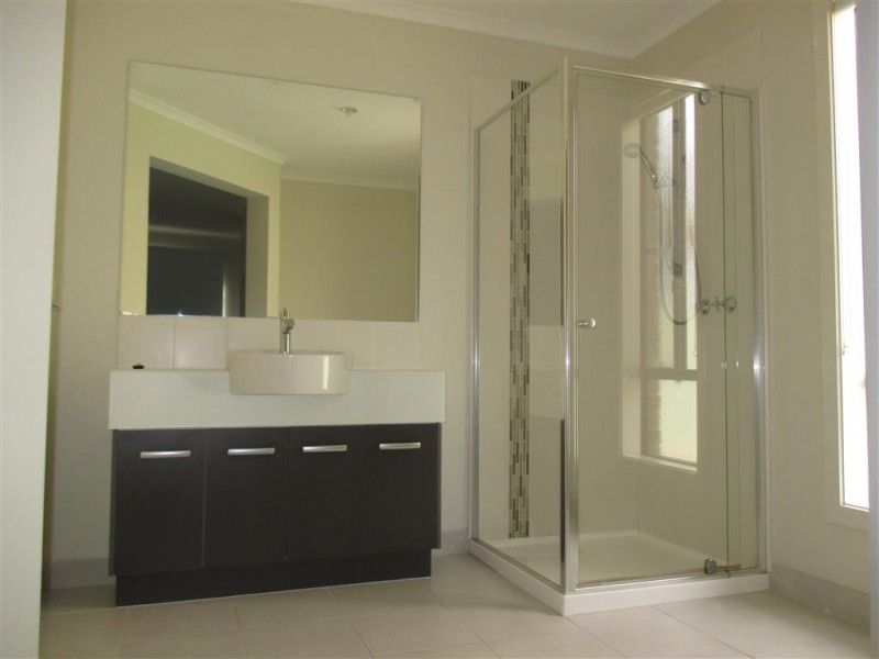 93 Vaughan Chase, Wyndham Vale VIC 3024