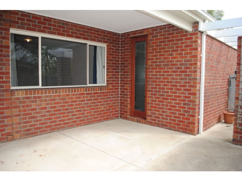 17 Bronhill Vista, Point Cook VIC 3030