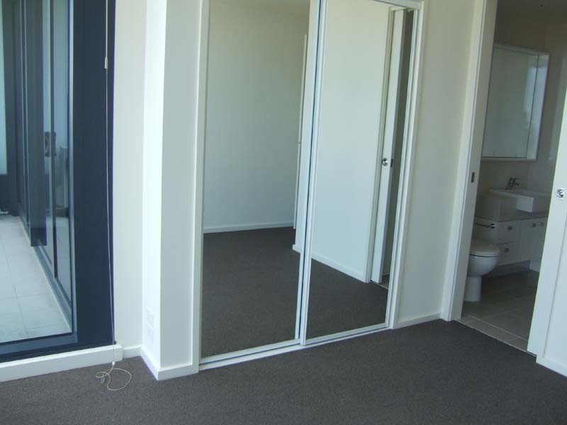 REF 21482/180 City Road, Southbank VIC 3006