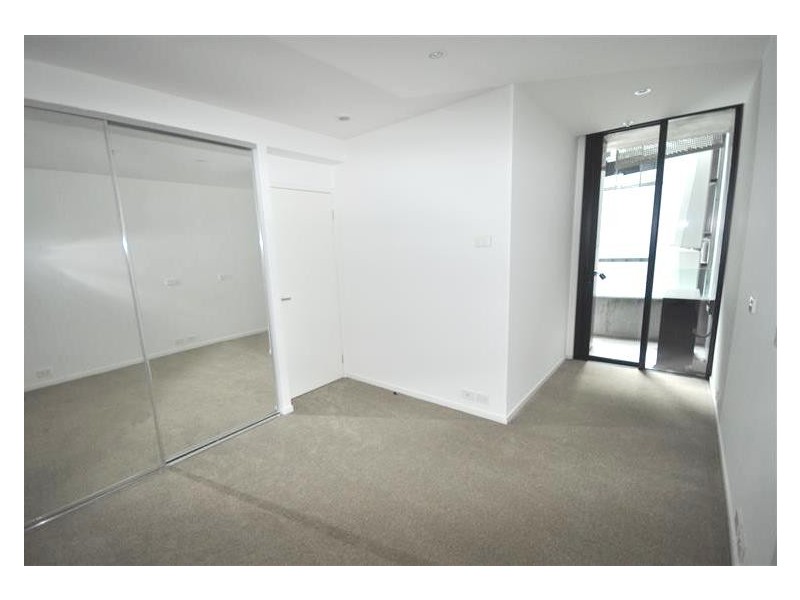 104/18 Waterview Walk, Docklands VIC 3008