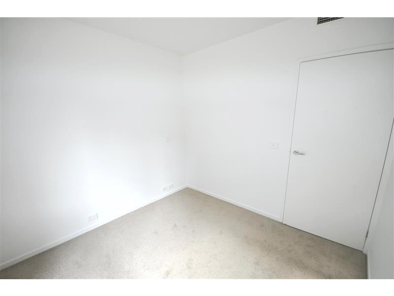 104/18 Waterview Walk, Docklands VIC 3008