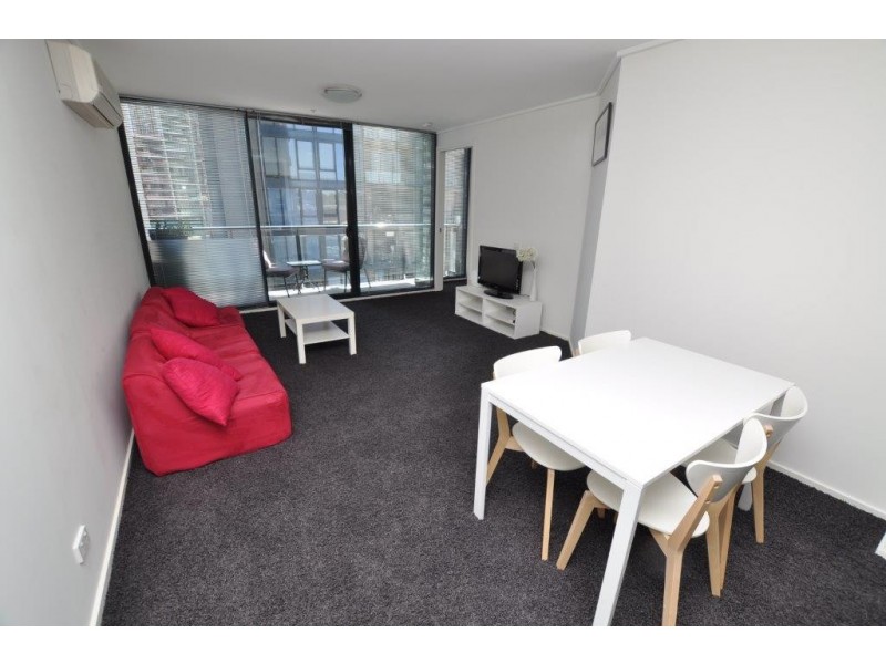 REF 21486/100 Kavanagh Street, Southbank VIC 3006