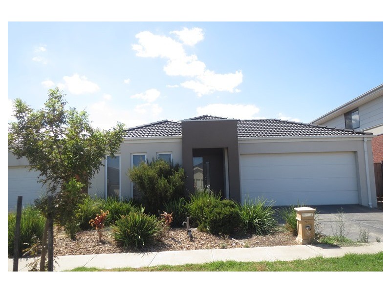 12 Skein Street, Point Cook VIC 3030