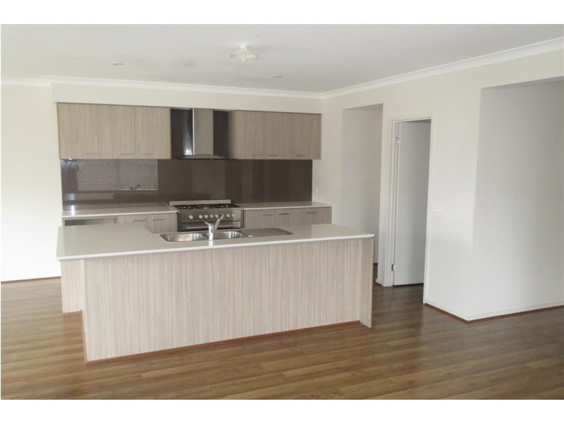 57 Penshurst Avenue, Williams Landing VIC 3027