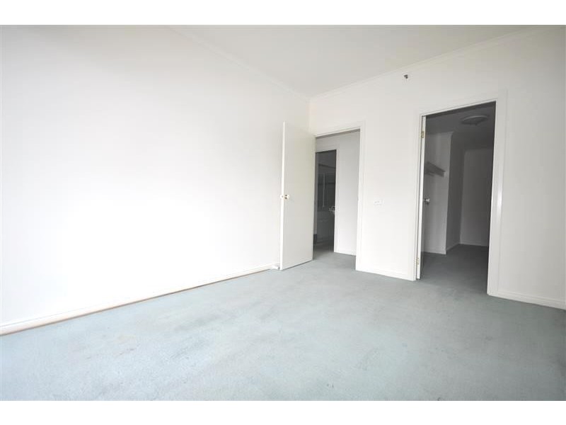 REF 21507/83 Queensbridge Street, Southbank VIC 3006