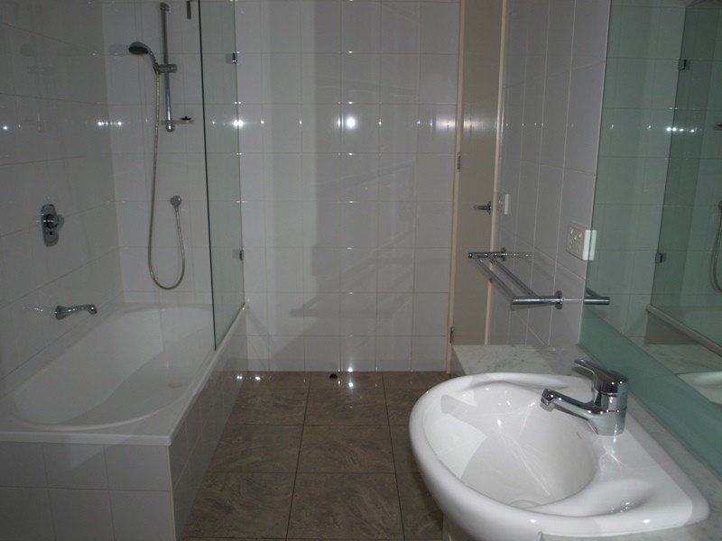 REF 21527/88 Kavanagh Street, Southbank VIC 3006