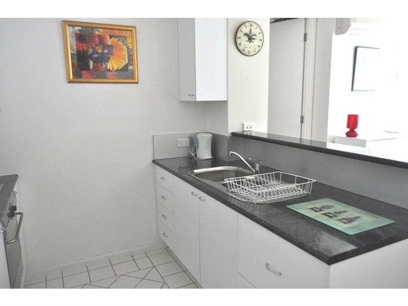 2/99 Whiteman Street, Southbank VIC 3006