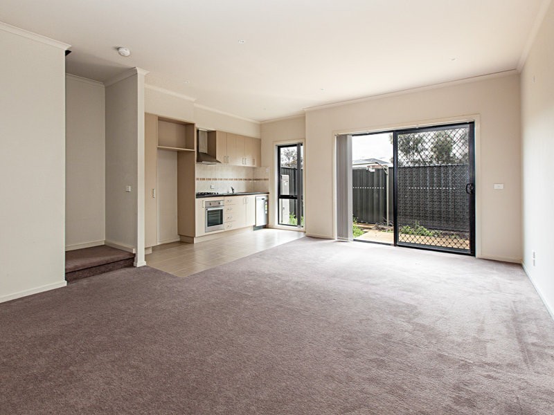 37/39 Astley Crescent, Point Cook VIC 3030