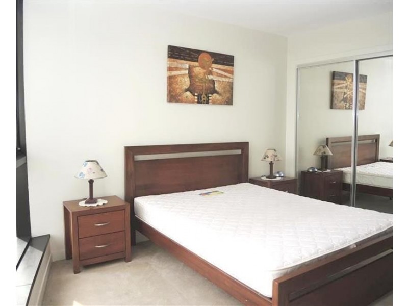 510/100 Harbour Esplanade, Docklands VIC 3008