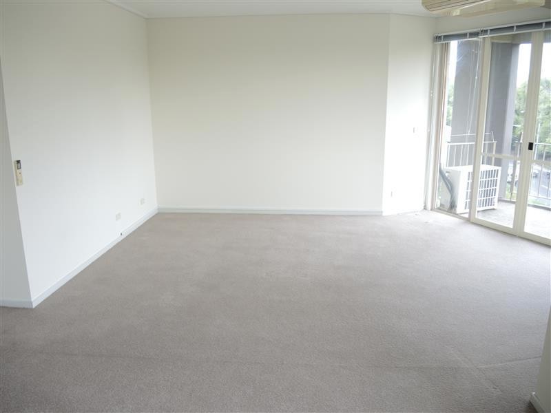 307/23 Queens Road, Melbourne VIC 3004