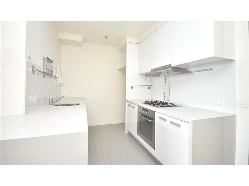 REF 21537/63 Whiteman Street, Southbank VIC 3006