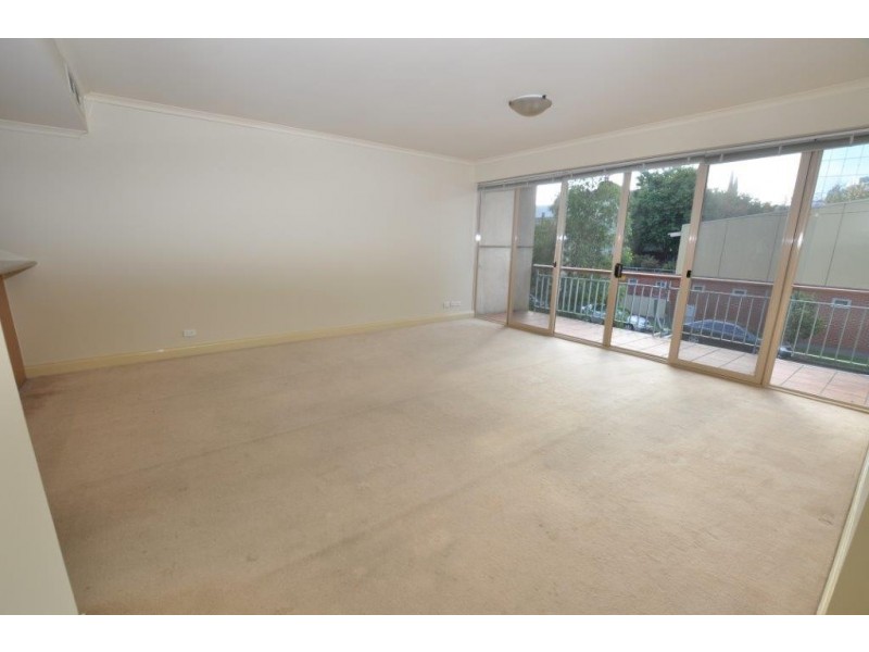 REF 21539/28 Wells Street, Southbank VIC 3006