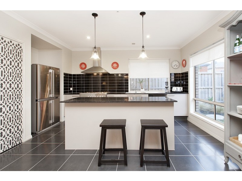 89 Fongeo Drive, Point Cook VIC 3030