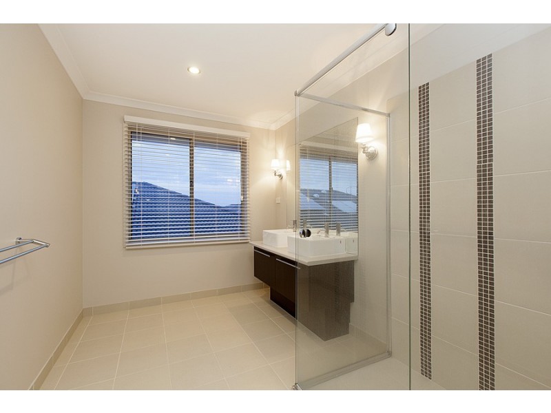 89 Fongeo Drive, Point Cook VIC 3030