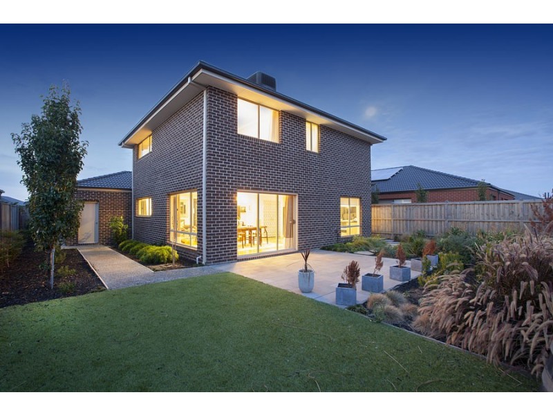 89 Fongeo Drive, Point Cook VIC 3030