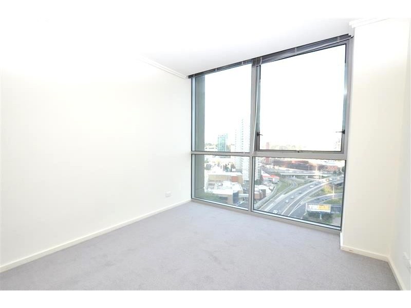 REF 21544/88 Kavanagh Street, Southbank VIC 3006