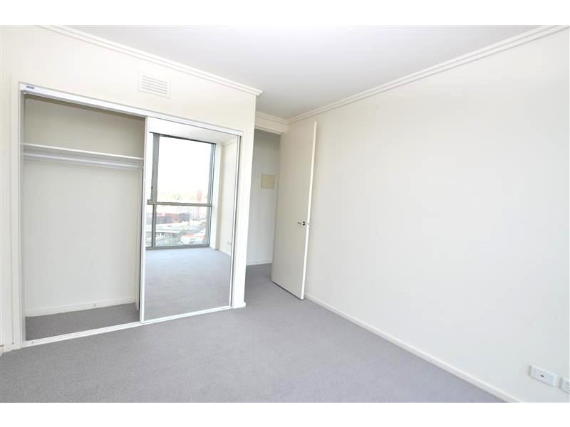 REF 21544/88 Kavanagh Street, Southbank VIC 3006