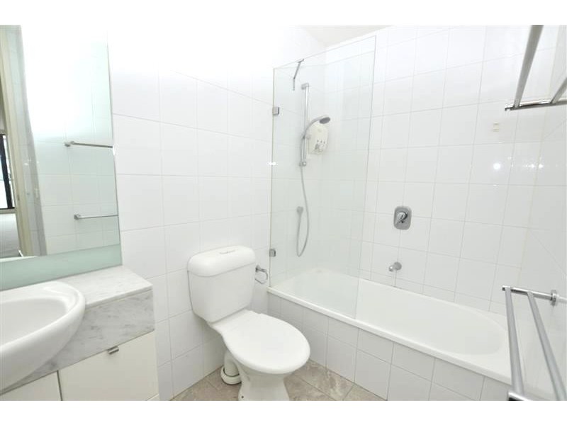 REF 21544/88 Kavanagh Street, Southbank VIC 3006