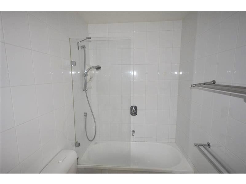 REF 21544/88 Kavanagh Street, Southbank VIC 3006