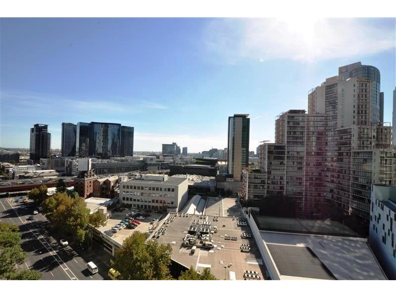 REF 21248/173 City Road, Southbank VIC 3006