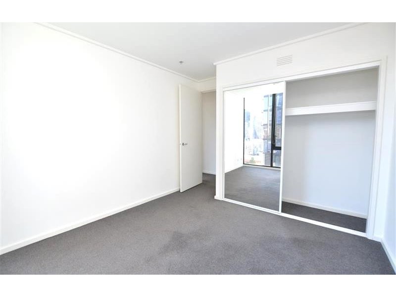 REF 21248/173 City Road, Southbank VIC 3006