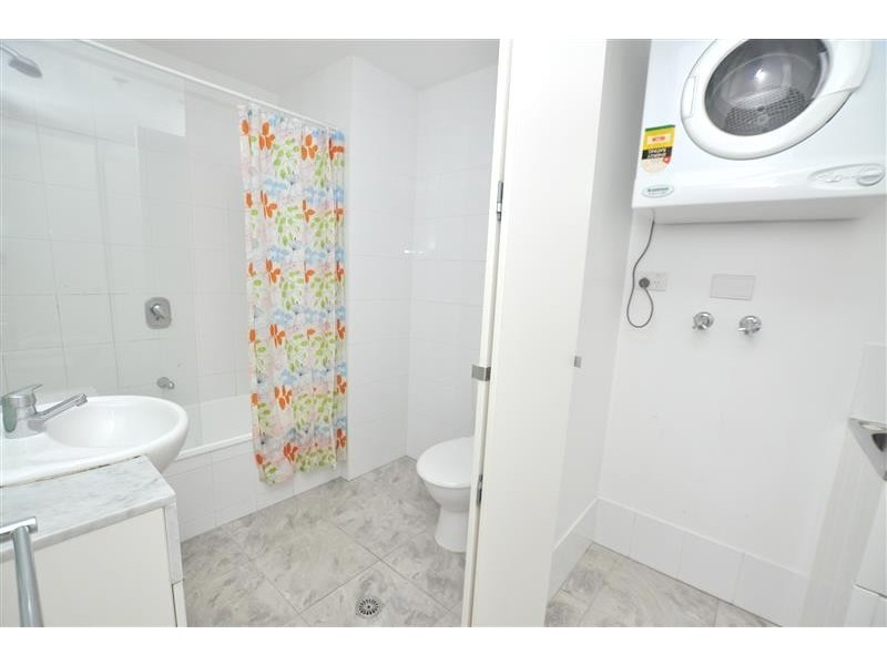 REF 21248/173 City Road, Southbank VIC 3006