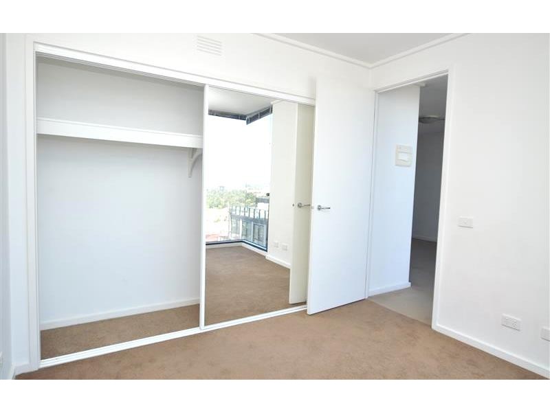 REF 21205/183 City Road, Southbank VIC 3006