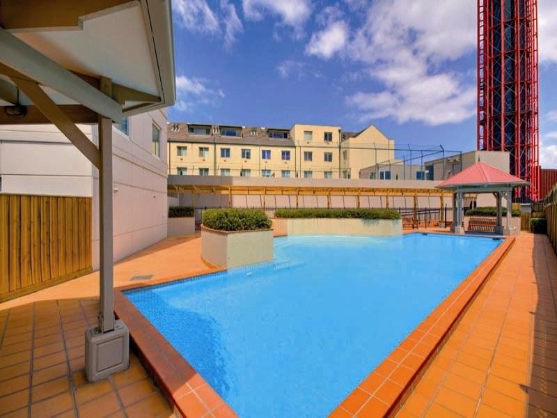 REF 21563/8 Wells Street, Southbank VIC 3006