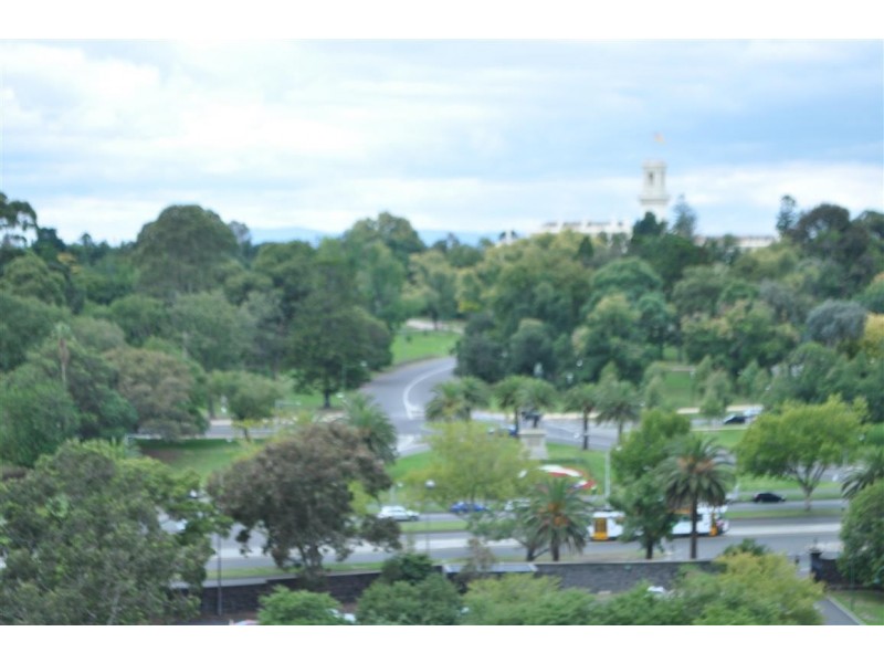 REF 21563/8 Wells Street, Southbank VIC 3006