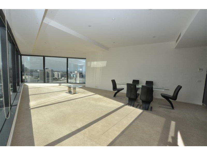 2402/7 Riverside Quay, Southbank VIC 3006