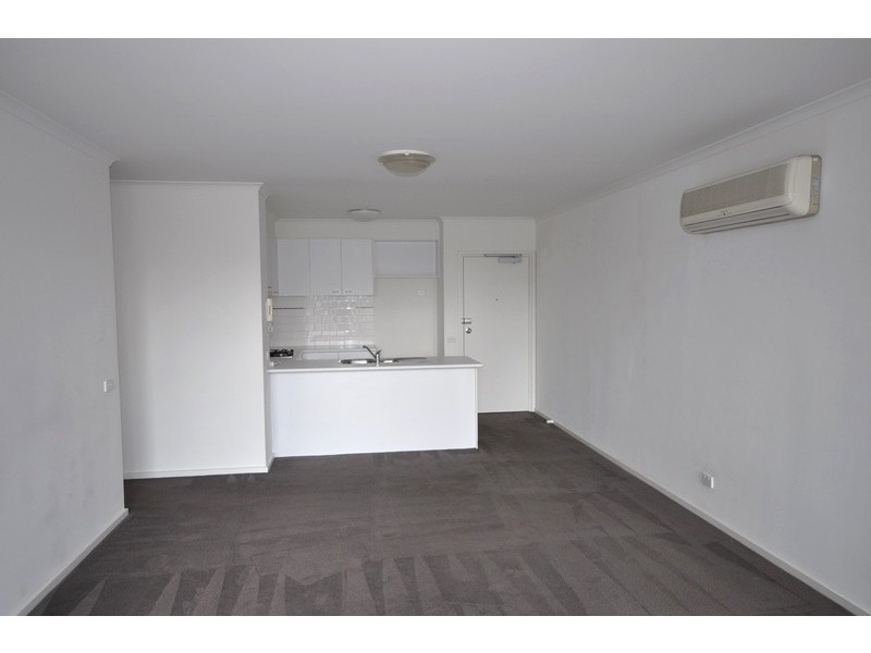REF 21572/148 Wells Street, South Melbourne VIC 3205