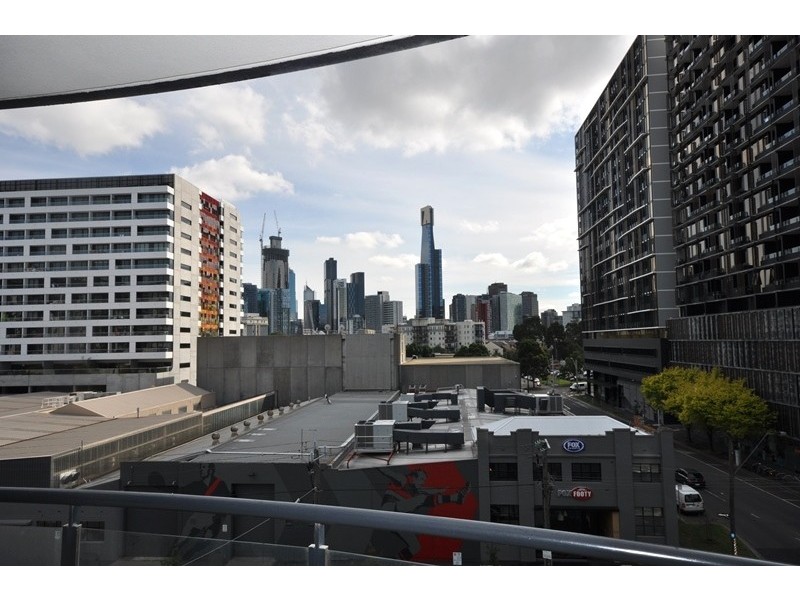 REF 21572/148 Wells Street, South Melbourne VIC 3205