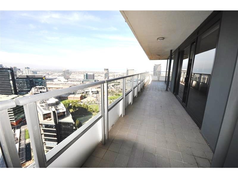 3301/100 Harbour Esplanade, Docklands VIC 3008