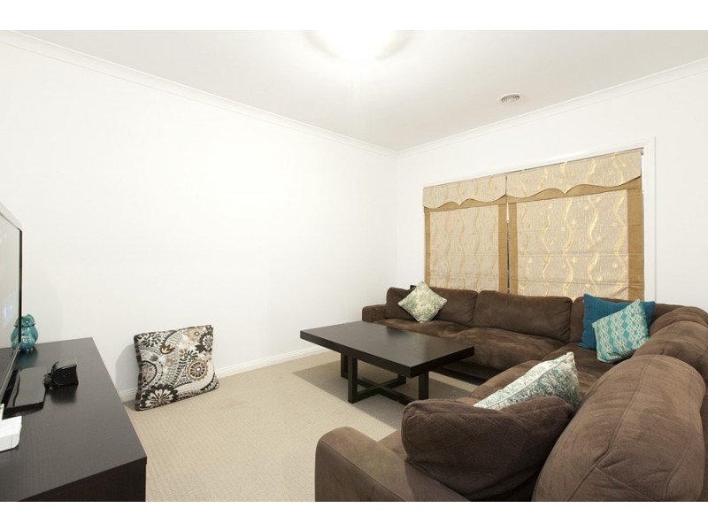 2 Cruise Street, Point Cook VIC 3030