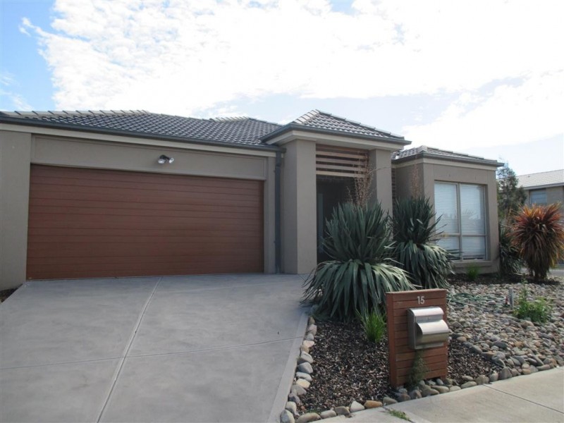 15 Magnetic Avenue, Point Cook VIC 3030