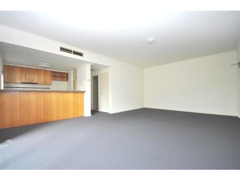 REF 21581/88 Wells Street, Southbank VIC 3006