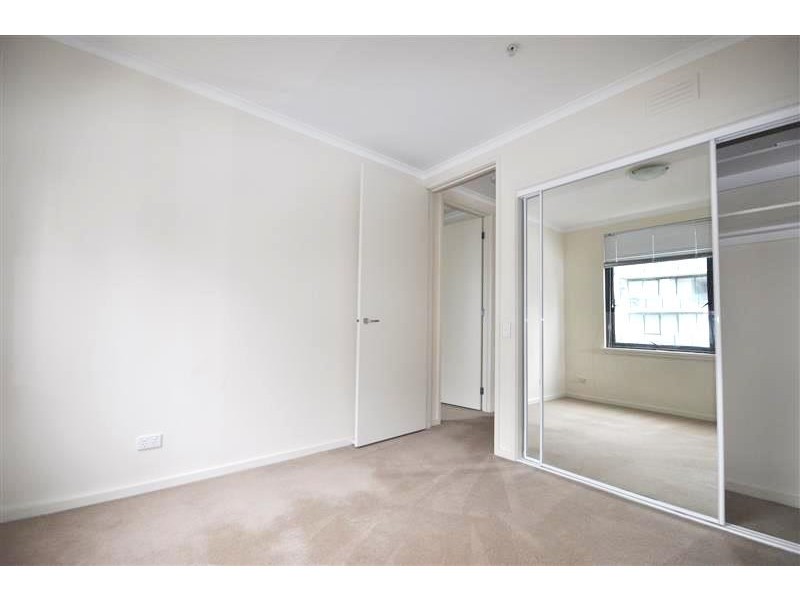 REF 21586/69 Dorcas Street, South Melbourne VIC 3205