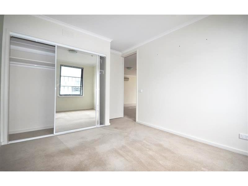 REF 21586/69 Dorcas Street, South Melbourne VIC 3205