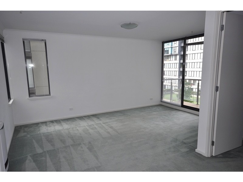 REF 215891/63 Dorcas Street, South Melbourne VIC 3205