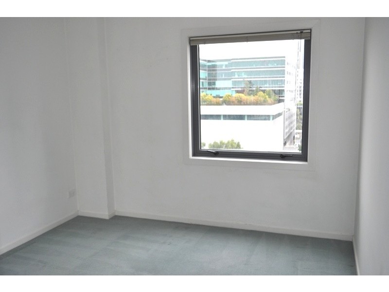 REF 21592/88 Park Street, South Melbourne VIC 3205